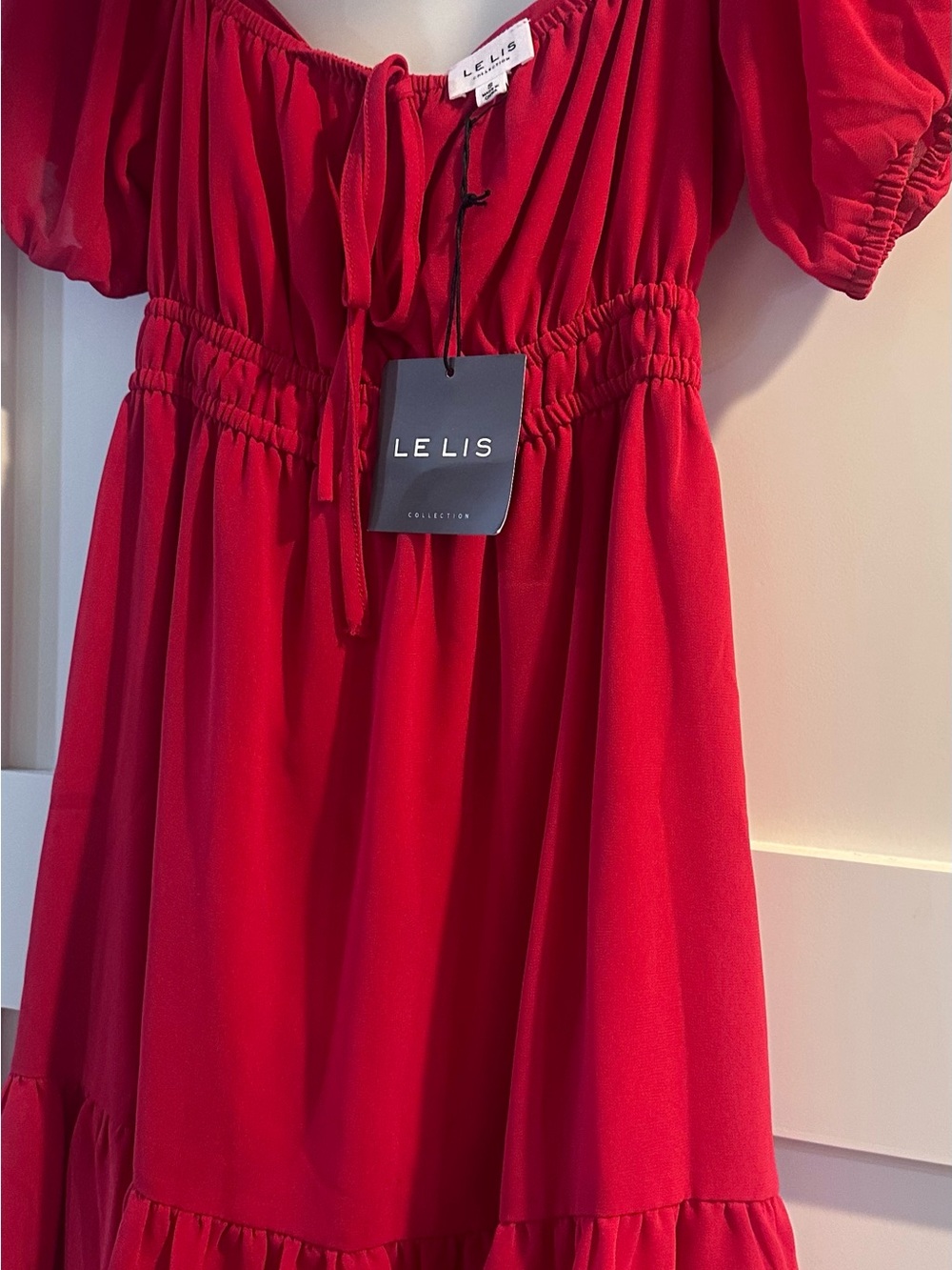 Le Lis Red Puff-Sleeve Smocked-Waist junior Dress